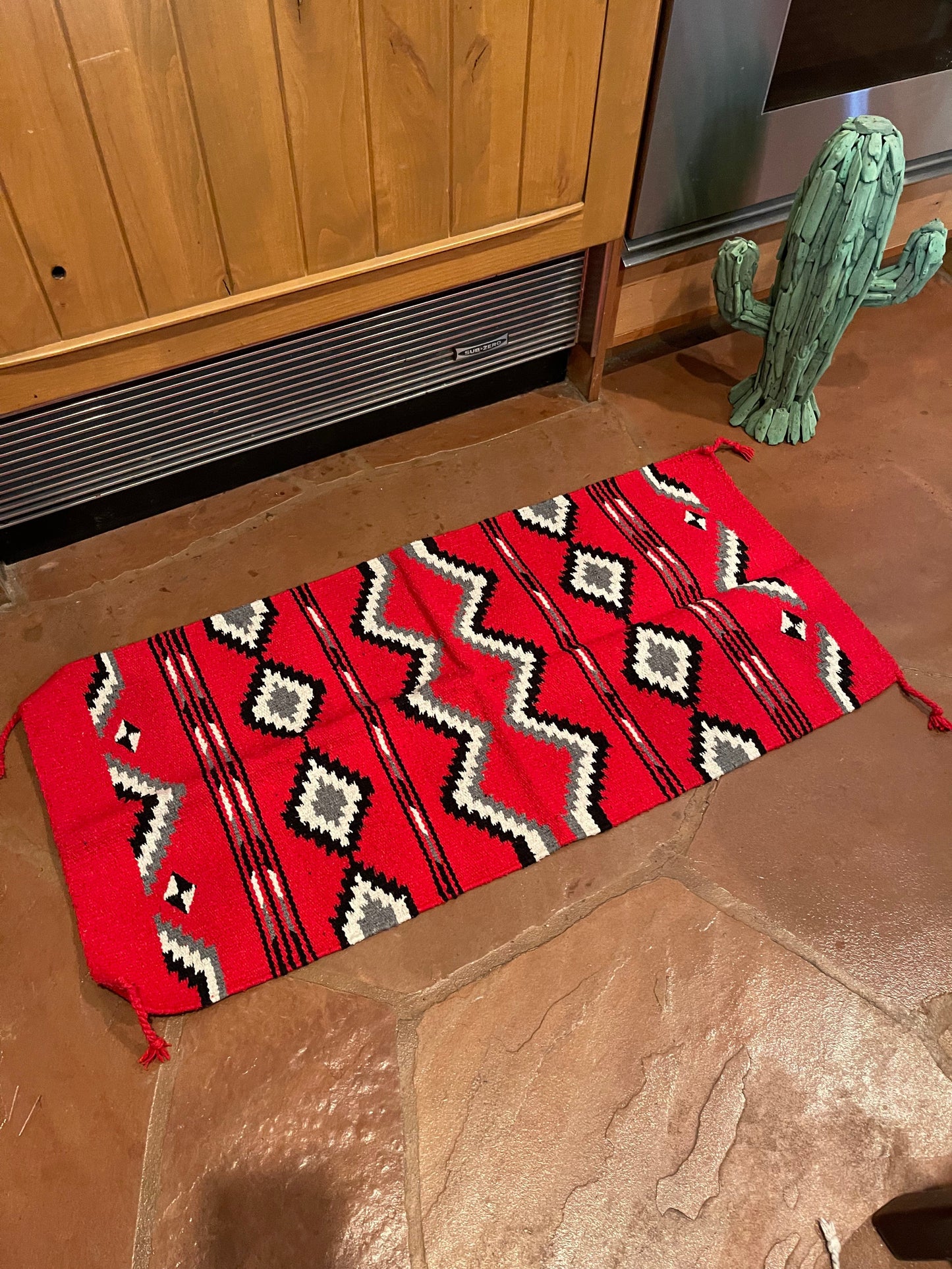 Southwest Azteca accent rug 40”-20”